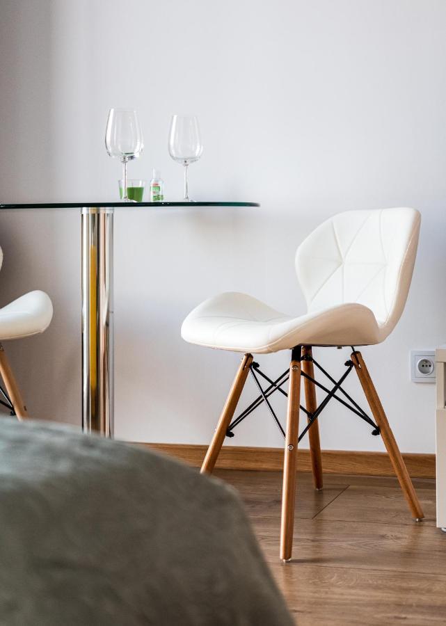 Warsaw Apartments Prymasa Street מראה חיצוני תמונה