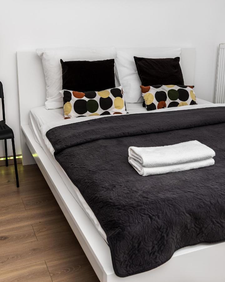 Warsaw Apartments Prymasa Street מראה חיצוני תמונה